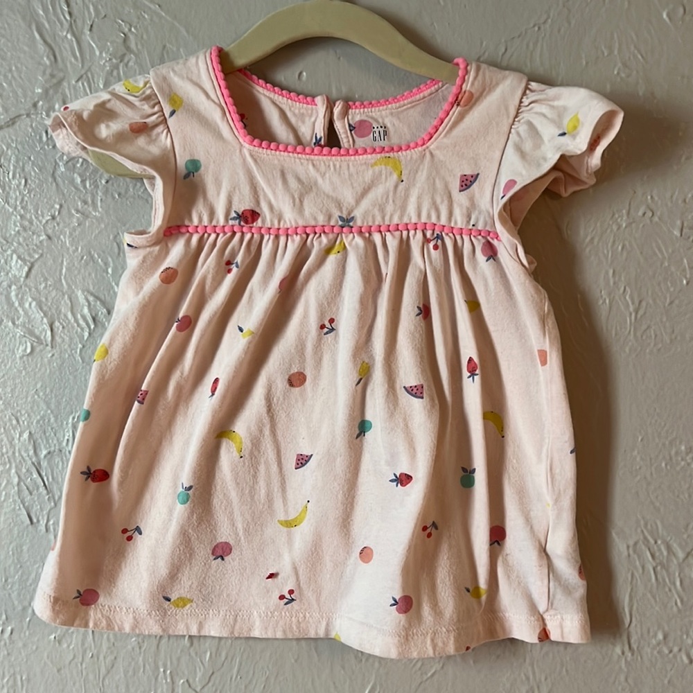 Gap 3T pink fruit print top